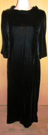 xxM380M Black velvet dress Molstad Oslo 1960s